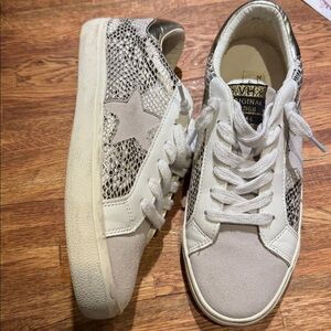 Vintage Havana White and Gold  Women's Sneakers snake size 7 Like “Golden Goose”